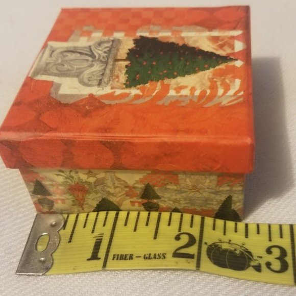 Christmas Surprise Box 2003 - Picture 9 of 10